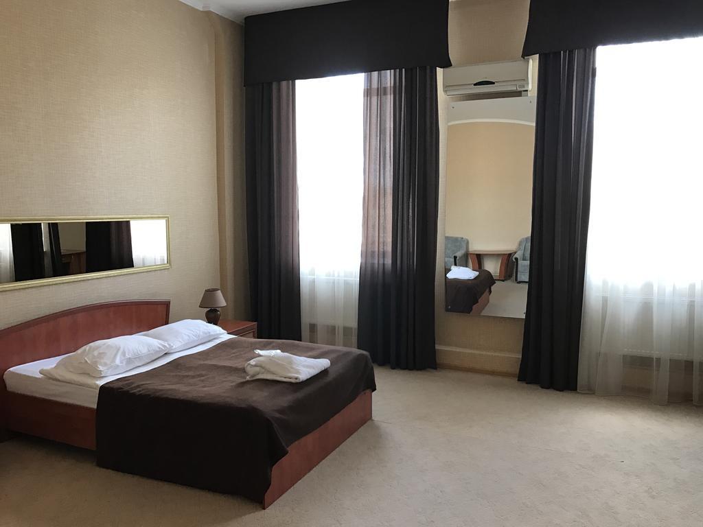 Hotel Alexandrovskiy 3*